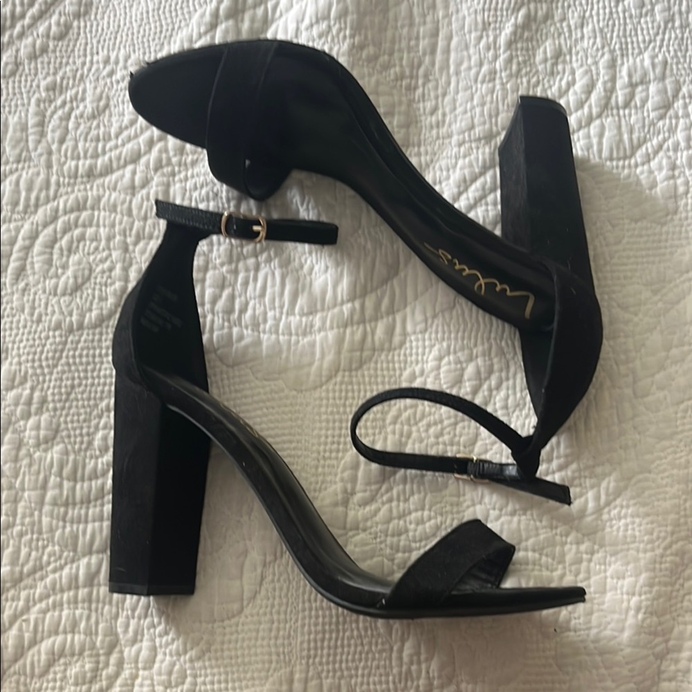 5/$25 Elegant Black sandal  Heels